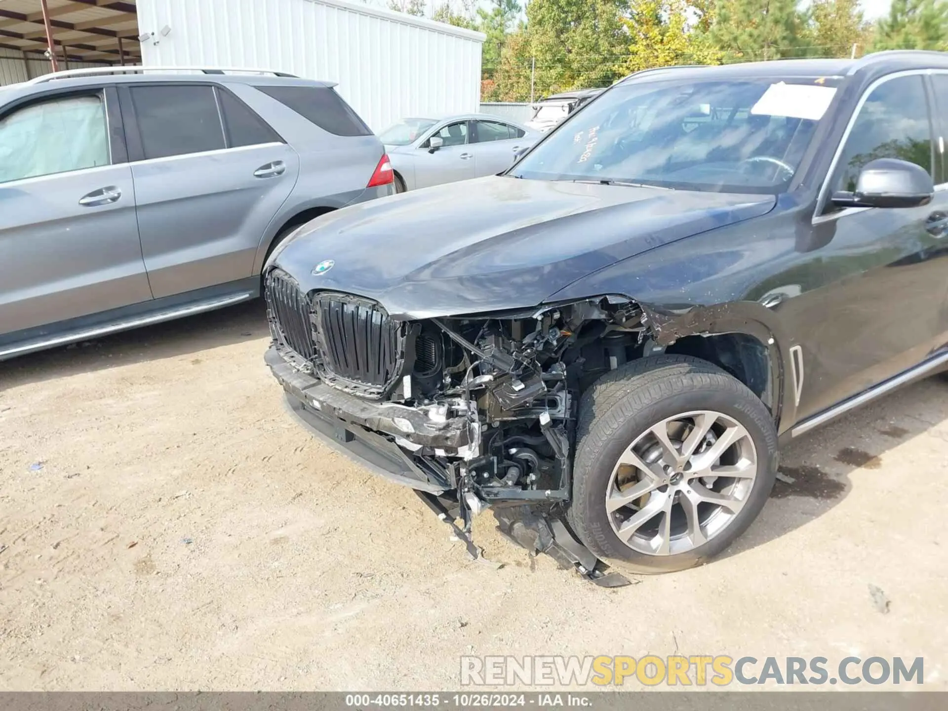 6 Photograph of a damaged car 5UXCR4C01P9R67176 BMW X5 2023