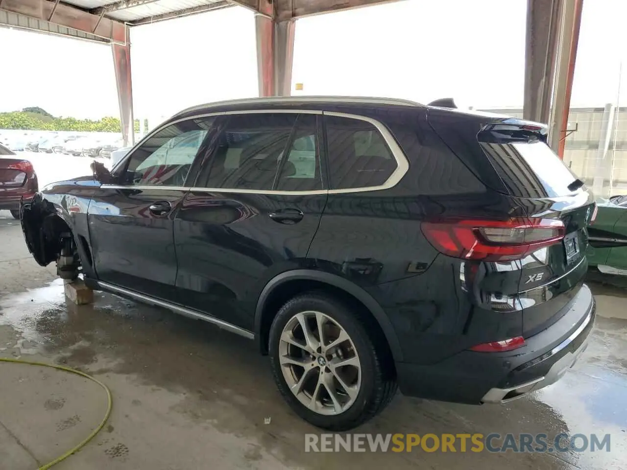 2 Фотография поврежденного автомобиля 5UXCR4C05P9R70324 BMW X5 2023