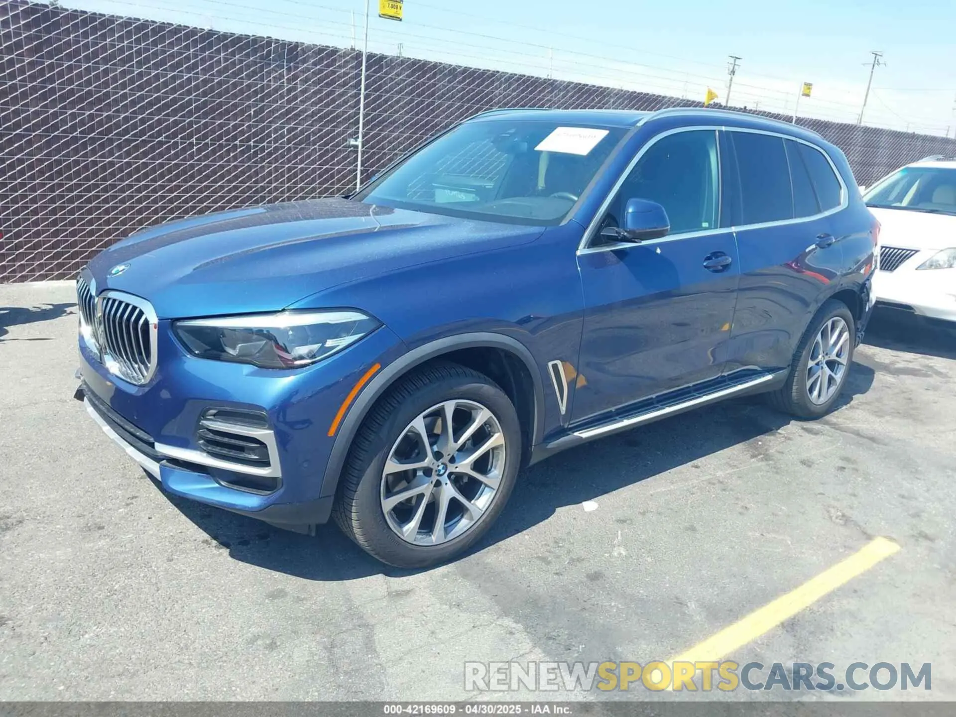 2 Photograph of a damaged car 5UXCR4C07P9R04681 BMW X5 2023