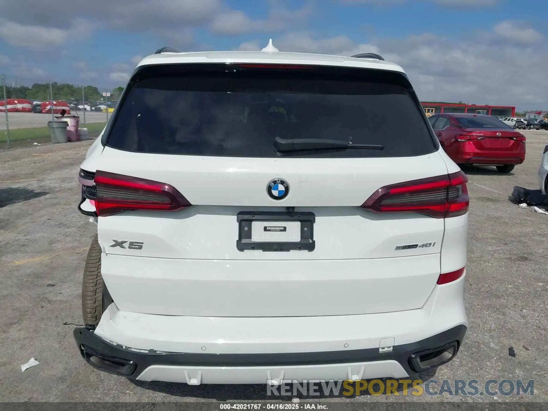 17 Фотография поврежденного автомобиля 5UXCR4C07P9R85391 BMW X5 2023