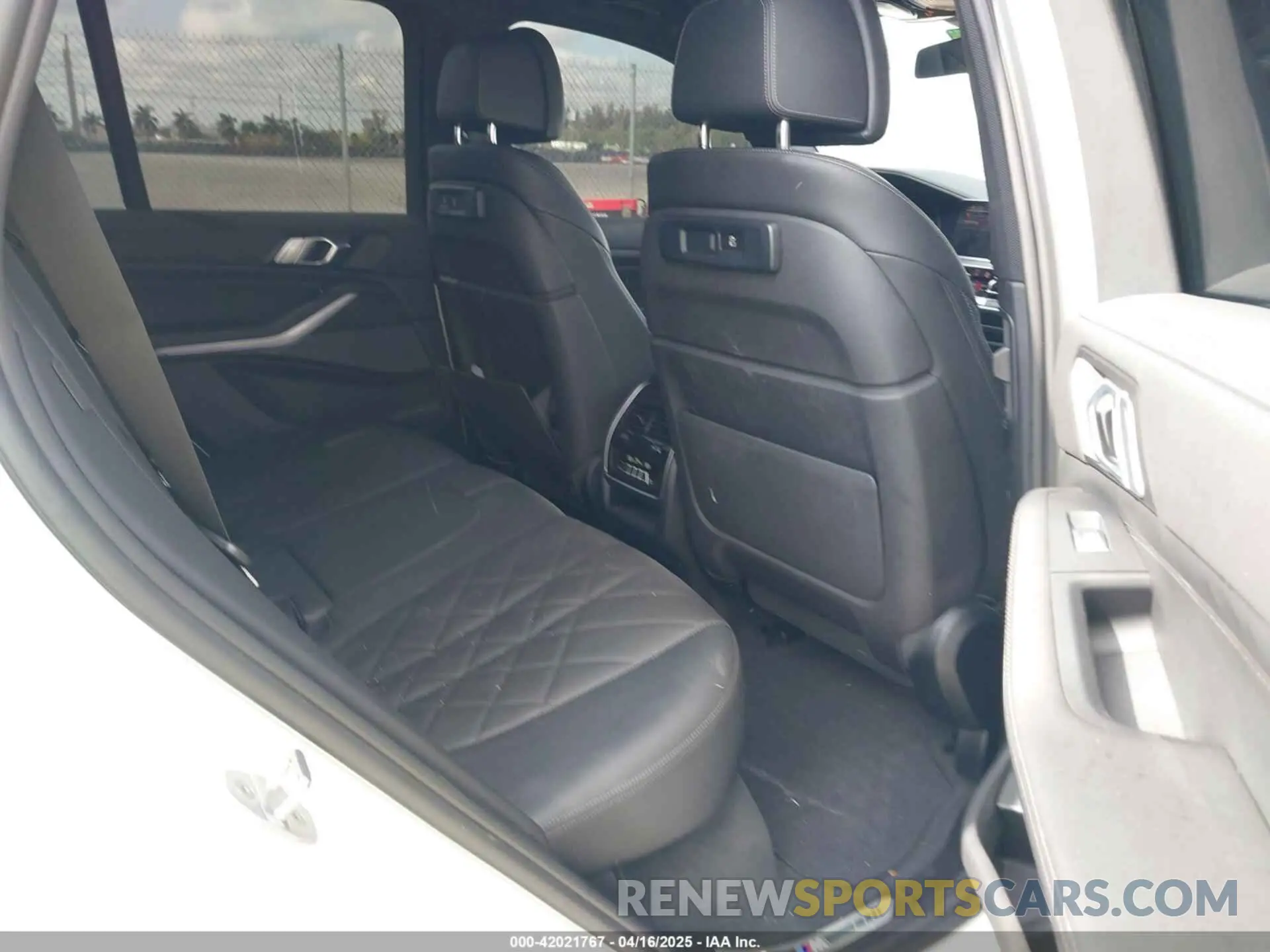 8 Фотография поврежденного автомобиля 5UXCR4C07P9R85391 BMW X5 2023