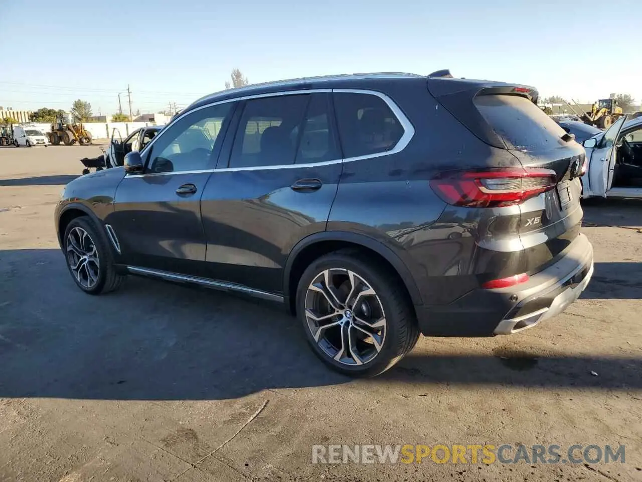 2 Фотография поврежденного автомобиля 5UXCR4C09P9P36946 BMW X5 2023