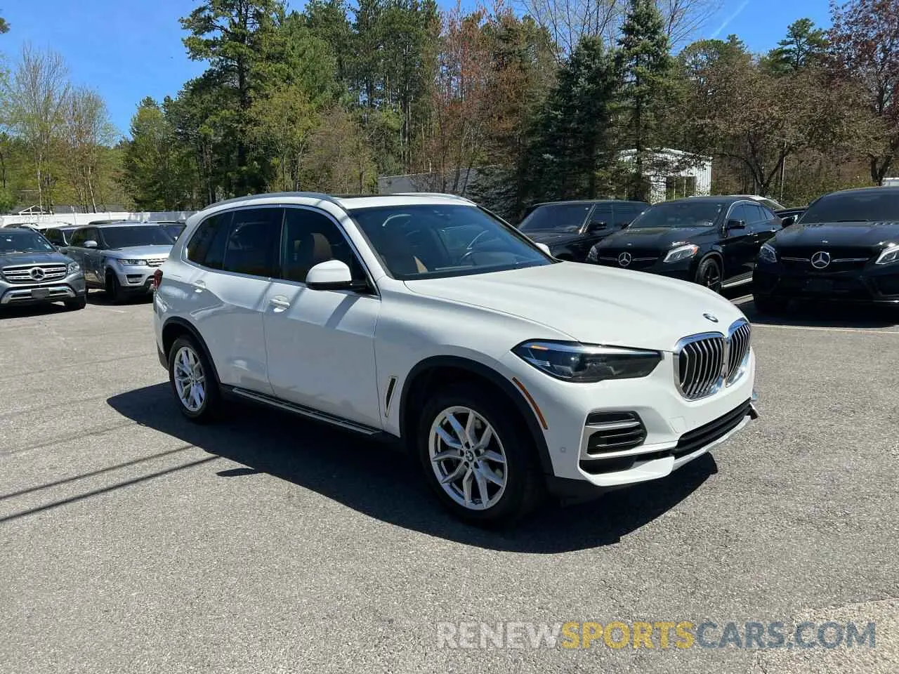 1 Photograph of a damaged car 5UXCR4C0XP9P38690 BMW X5 2023