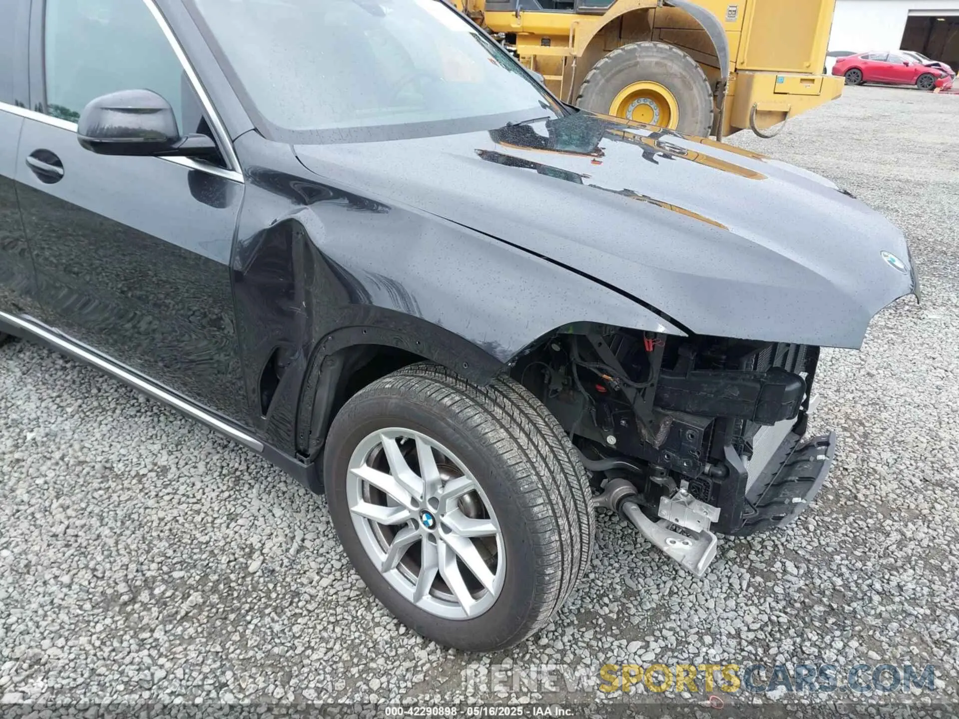 6 Photograph of a damaged car 5UXCR6C00P9P78885 BMW X5 2023