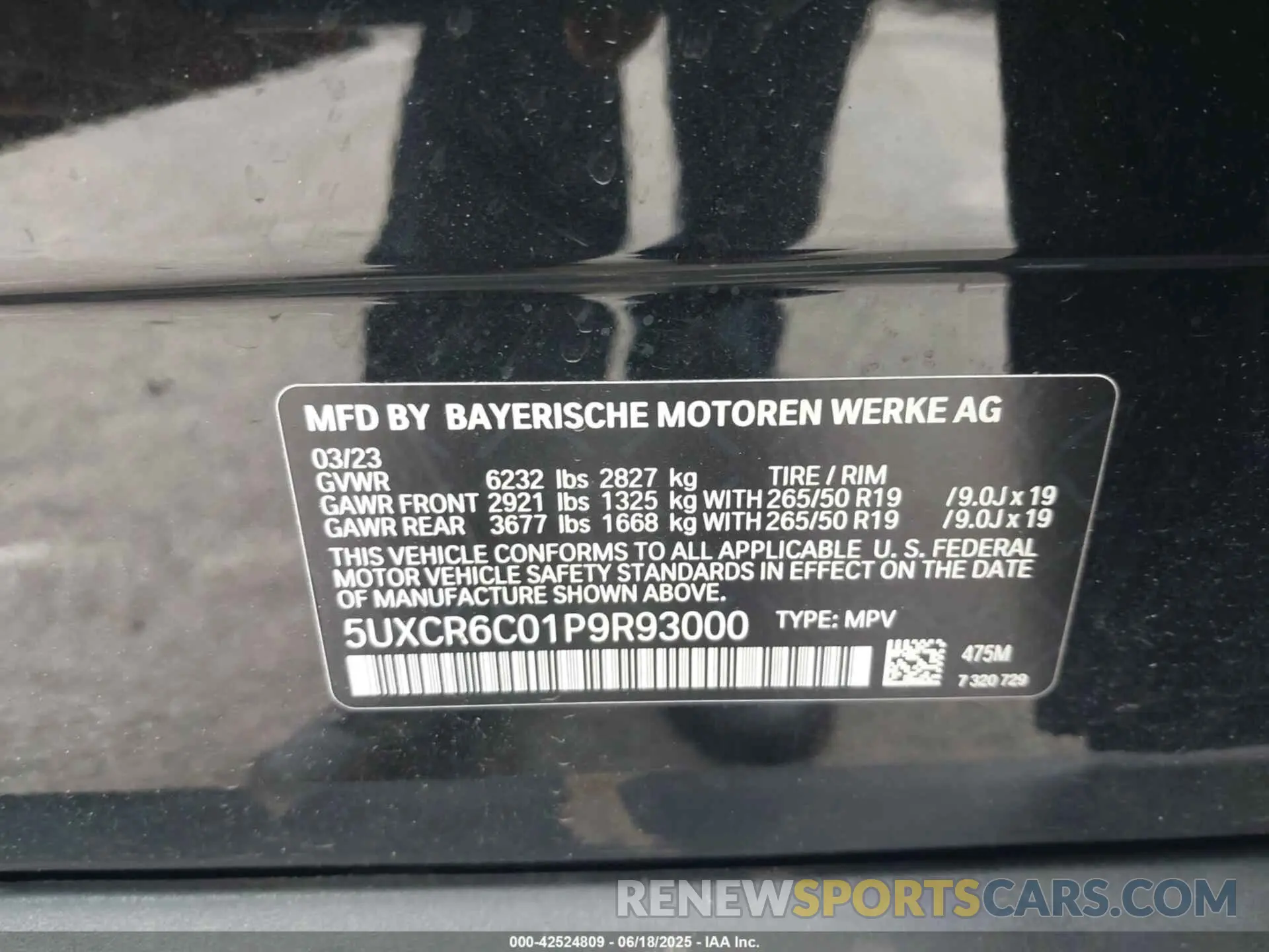 9 Photograph of a damaged car 5UXCR6C01P9R93000 BMW X5 2023