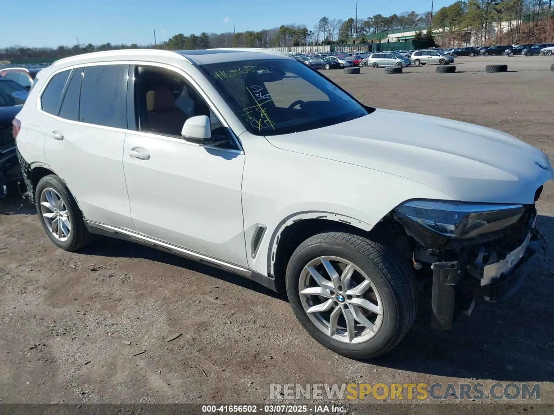 1 Photograph of a damaged car 5UXCR6C02P9P67919 BMW X5 2023