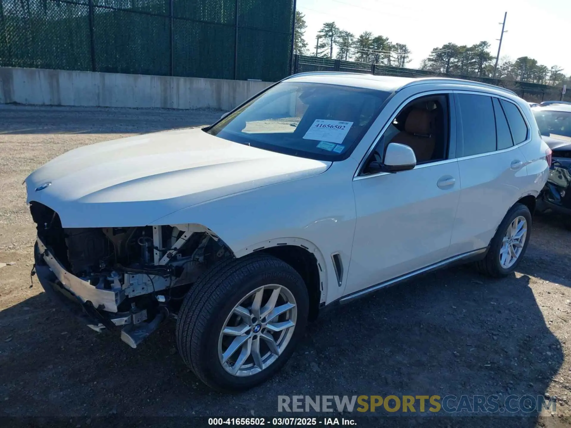 14 Photograph of a damaged car 5UXCR6C02P9P67919 BMW X5 2023