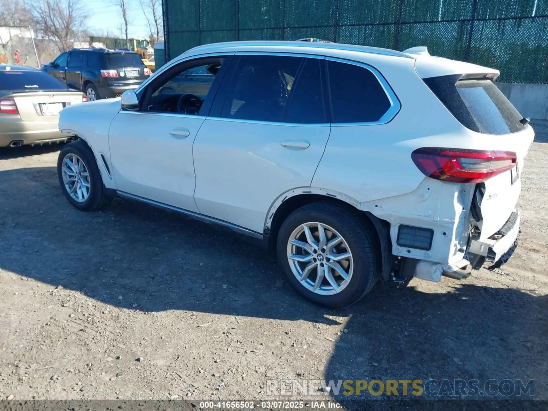 3 Photograph of a damaged car 5UXCR6C02P9P67919 BMW X5 2023