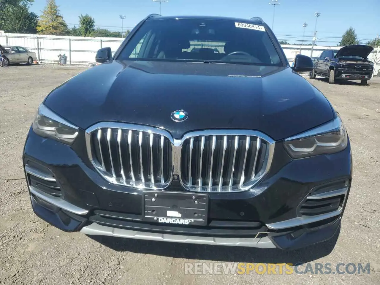 5 Photograph of a damaged car 5UXCR6C04P9N98955 BMW X5 2023