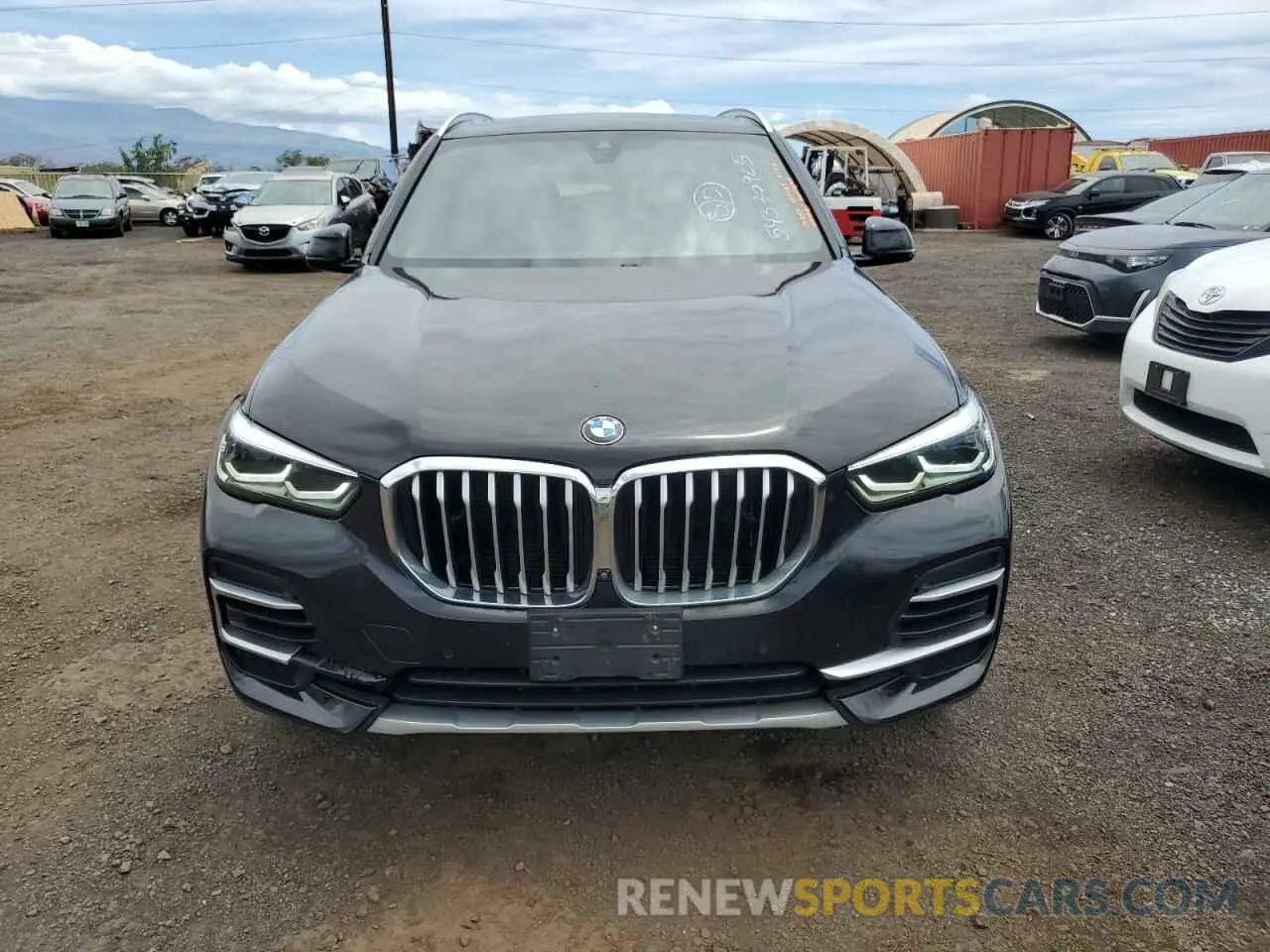 5 Photograph of a damaged car 5UXCR6C06P9P17296 BMW X5 2023