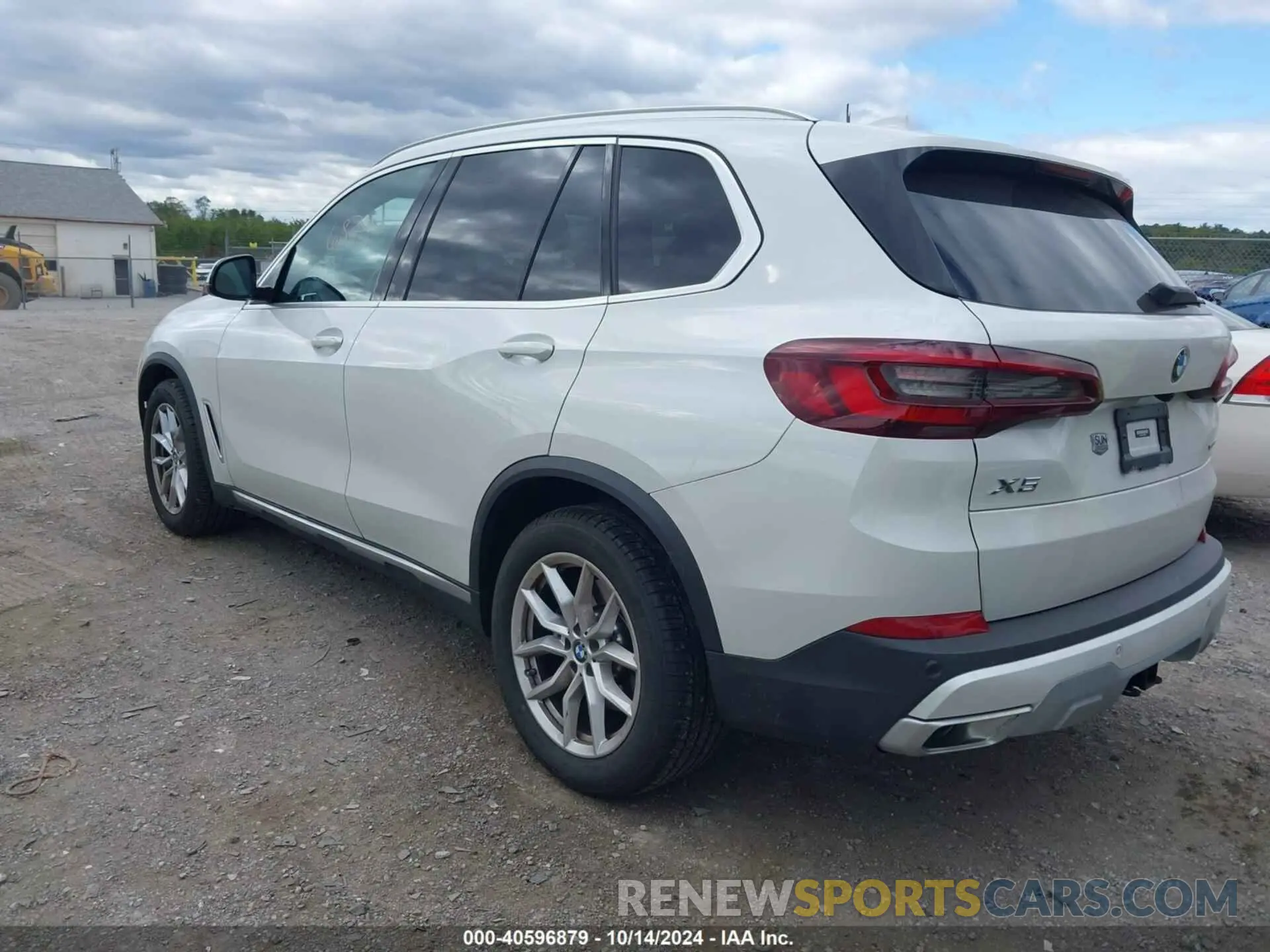 3 Photograph of a damaged car 5UXCR6C07P9R26465 BMW X5 2023