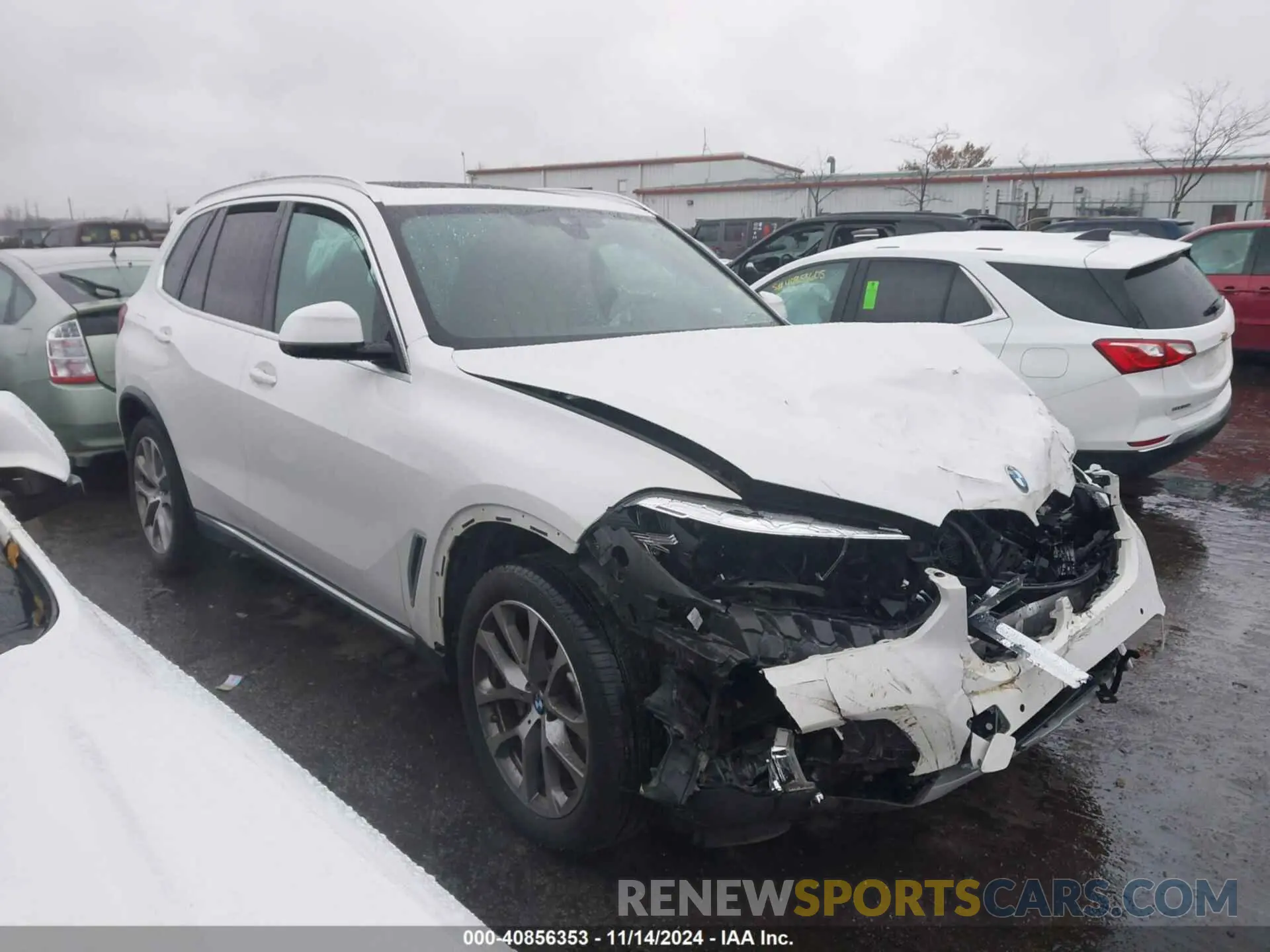 1 Photograph of a damaged car 5UXCR6C07P9R76279 BMW X5 2023