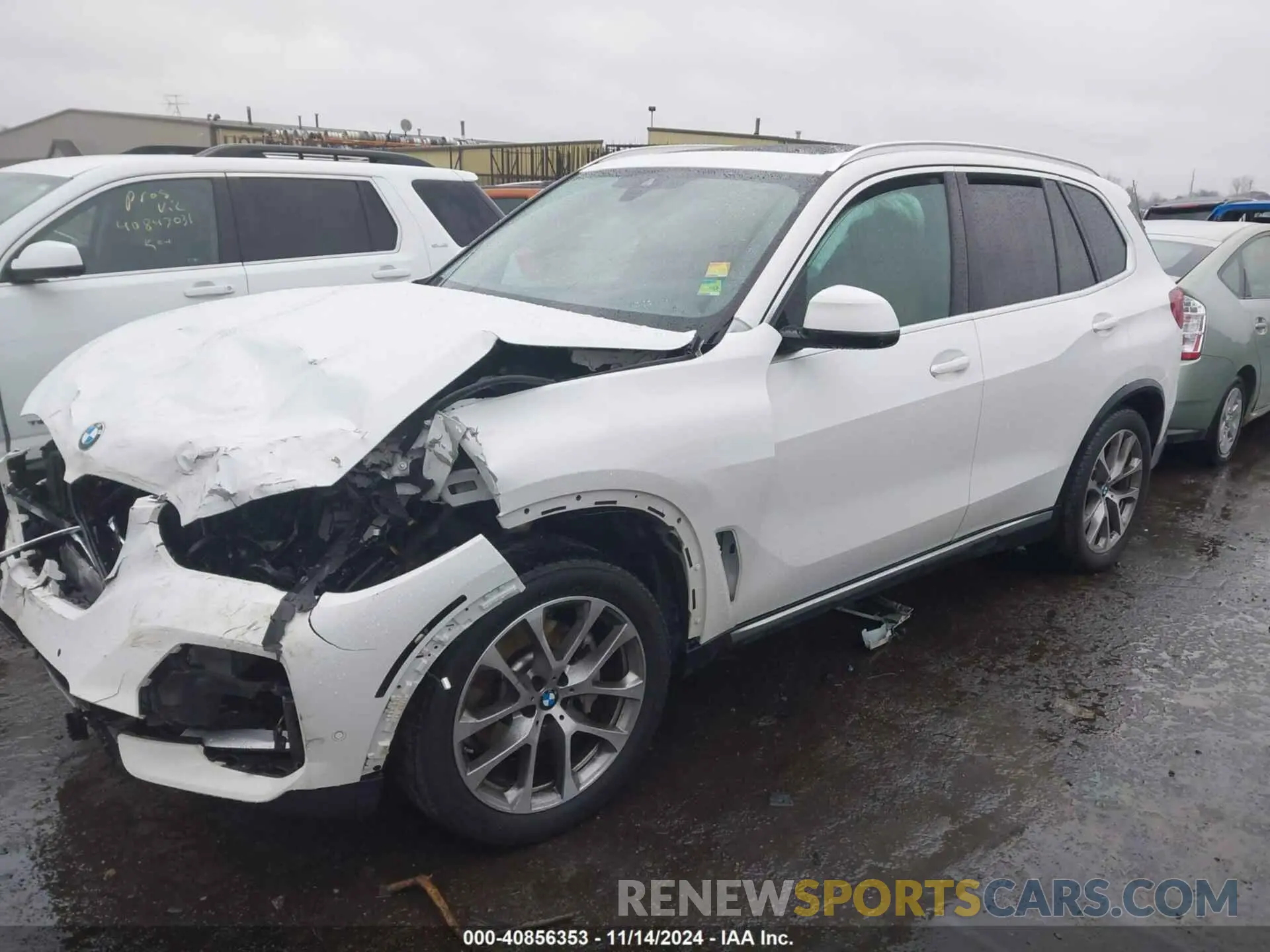 2 Photograph of a damaged car 5UXCR6C07P9R76279 BMW X5 2023