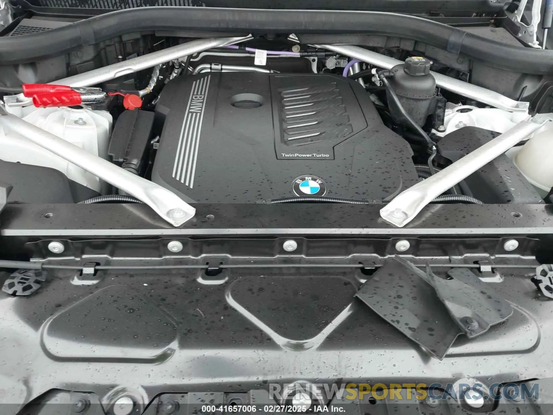10 Photograph of a damaged car 5UXCR6C08P9P06767 BMW X5 2023
