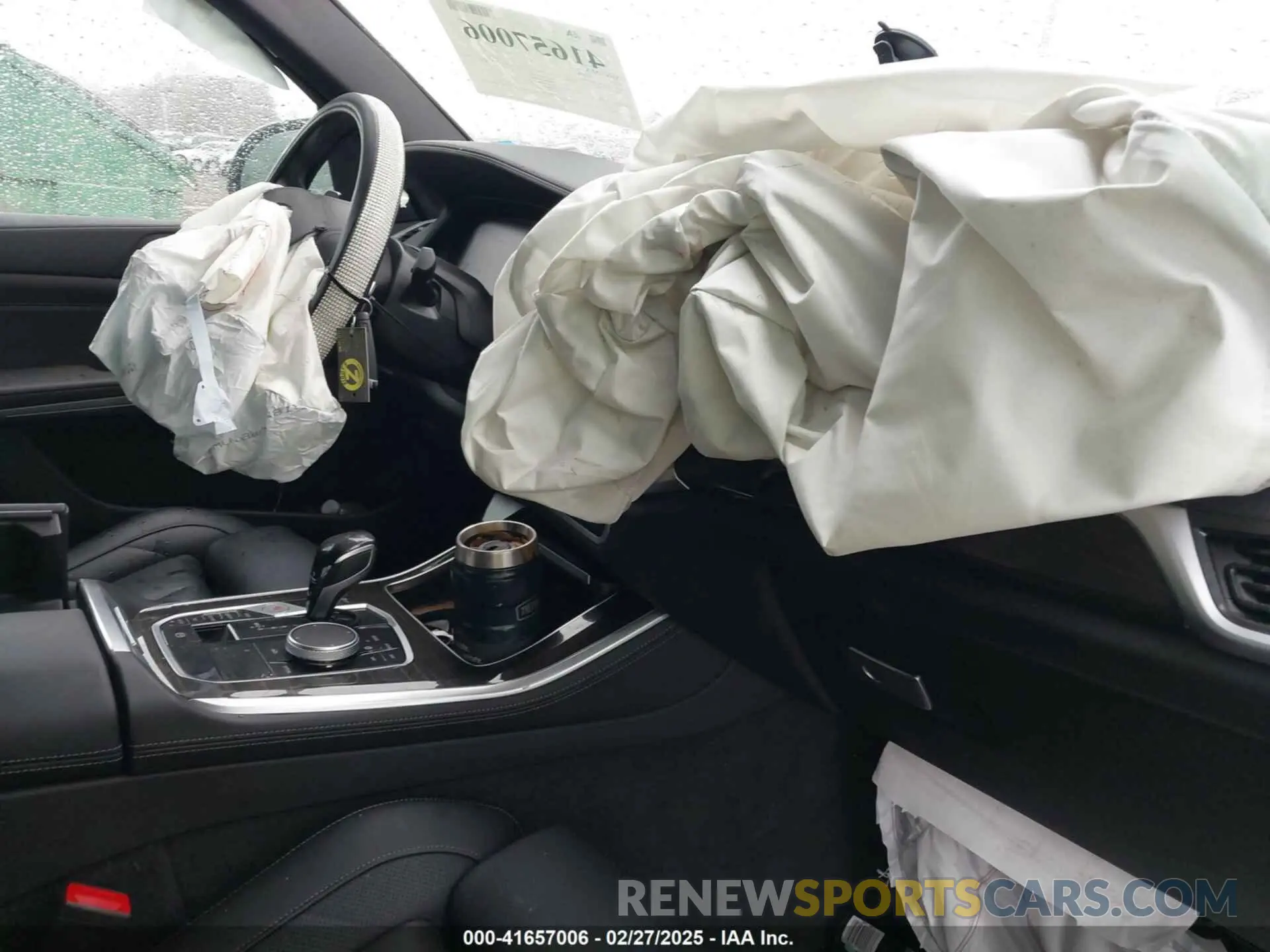 5 Photograph of a damaged car 5UXCR6C08P9P06767 BMW X5 2023