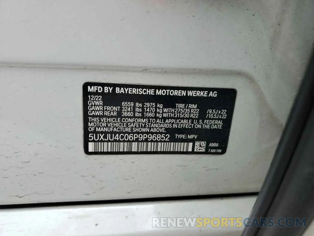 14 Photograph of a damaged car 5UXJU4C06P9P96852 BMW X5 2023