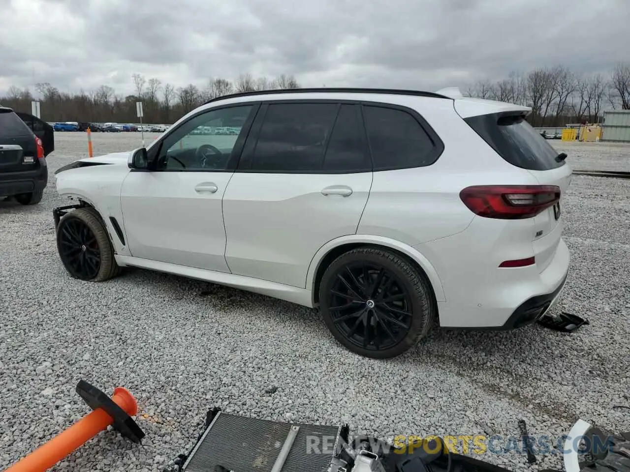 2 Photograph of a damaged car 5UXJU4C06P9P96852 BMW X5 2023