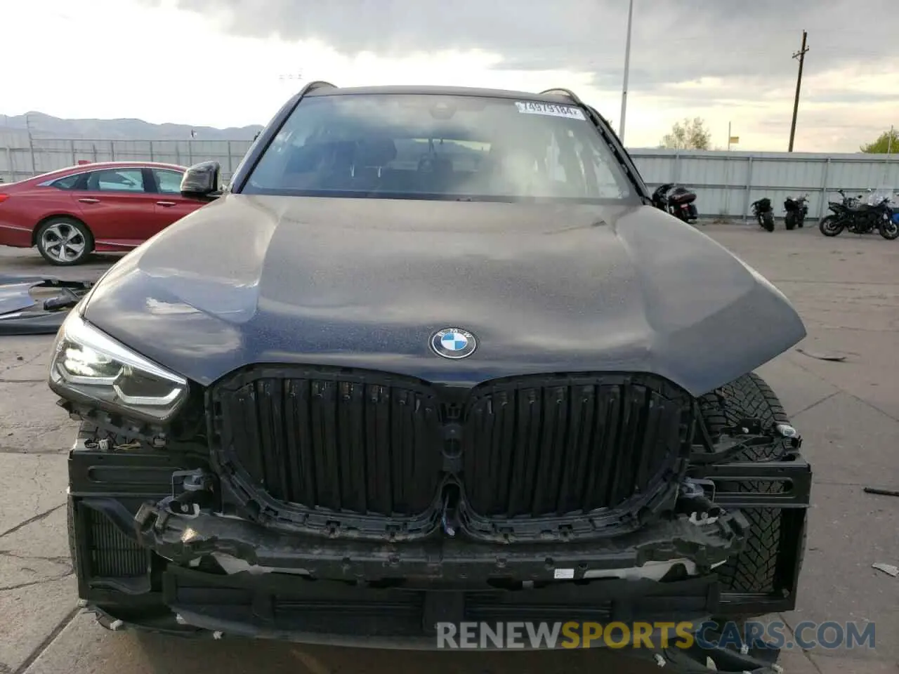 5 Photograph of a damaged car 5UXJU4C07P9P54612 BMW X5 2023