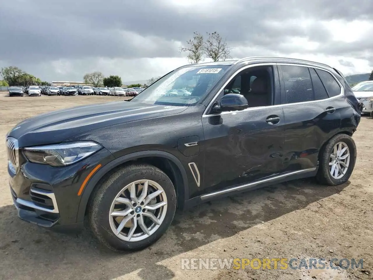 1 Photograph of a damaged car 5UXTA6C03P9N47003 BMW X5 2023
