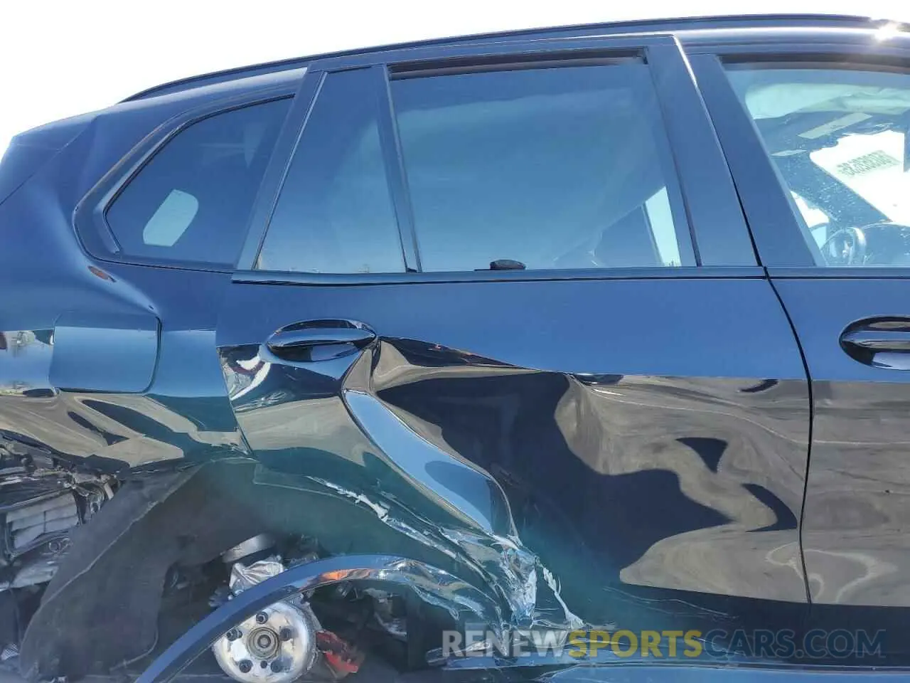 10 Photograph of a damaged car 5UXTA6C06P9R89208 BMW X5 2023