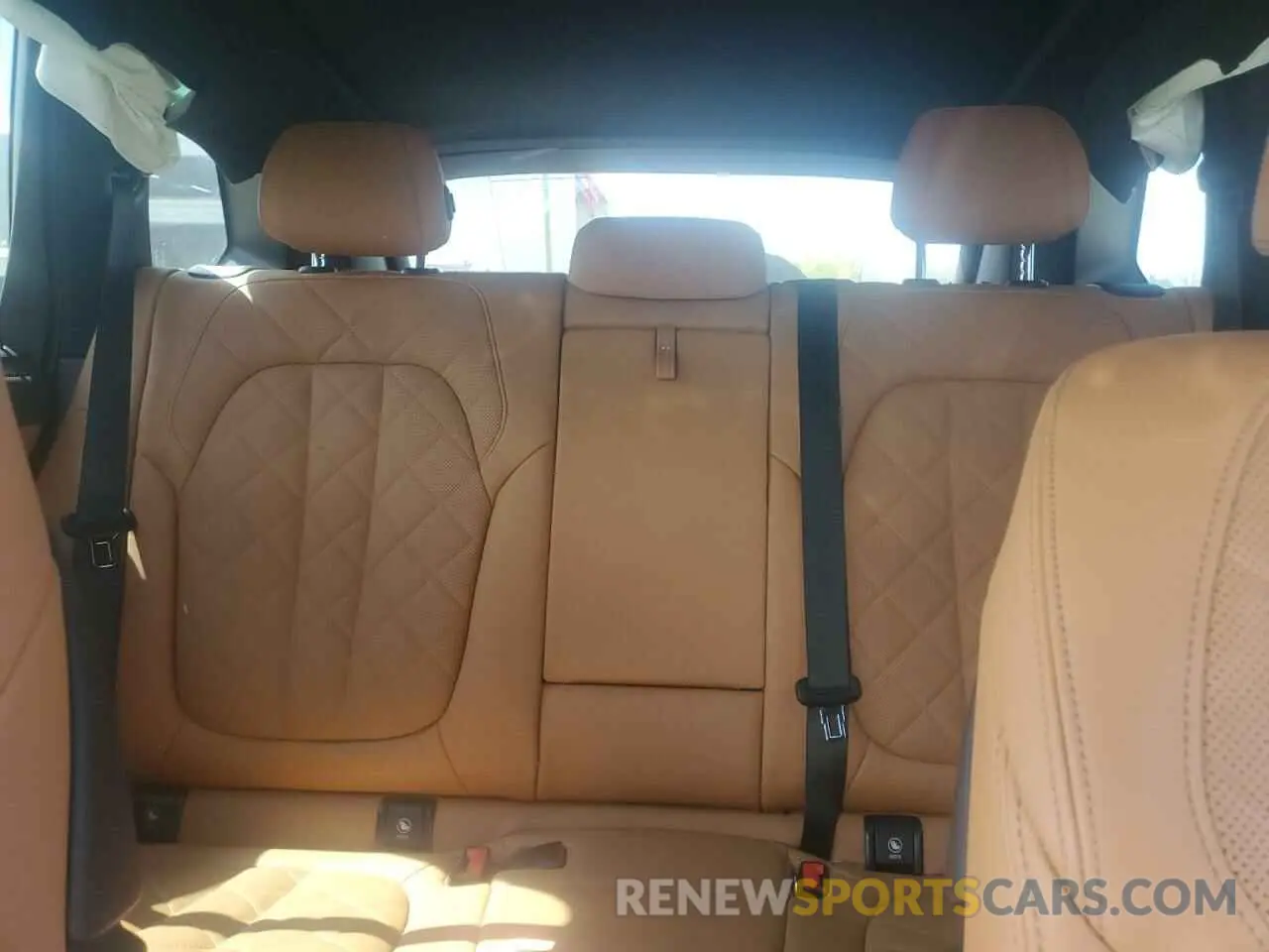 10 Photograph of a damaged car 5UXTA6C09P9R00571 BMW X5 2023