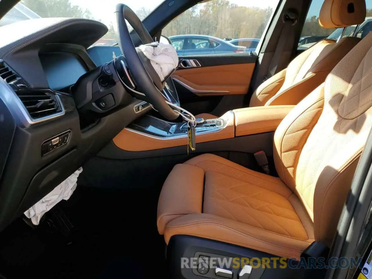 7 Photograph of a damaged car 5UXTA6C09P9R82558 BMW X5 2023
