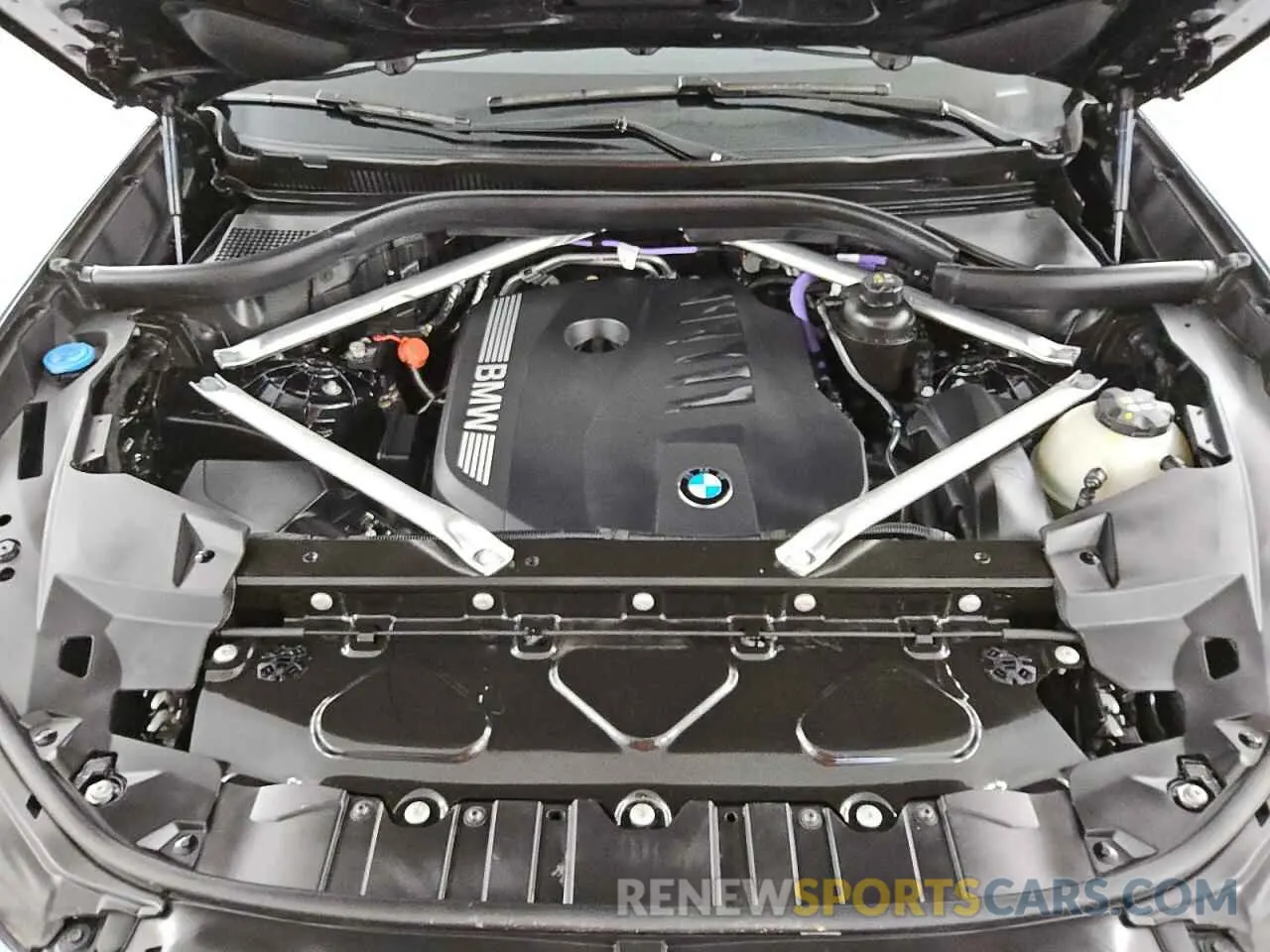 12 Photograph of a damaged car 5UX13EU01R9V85410 BMW X5 2024