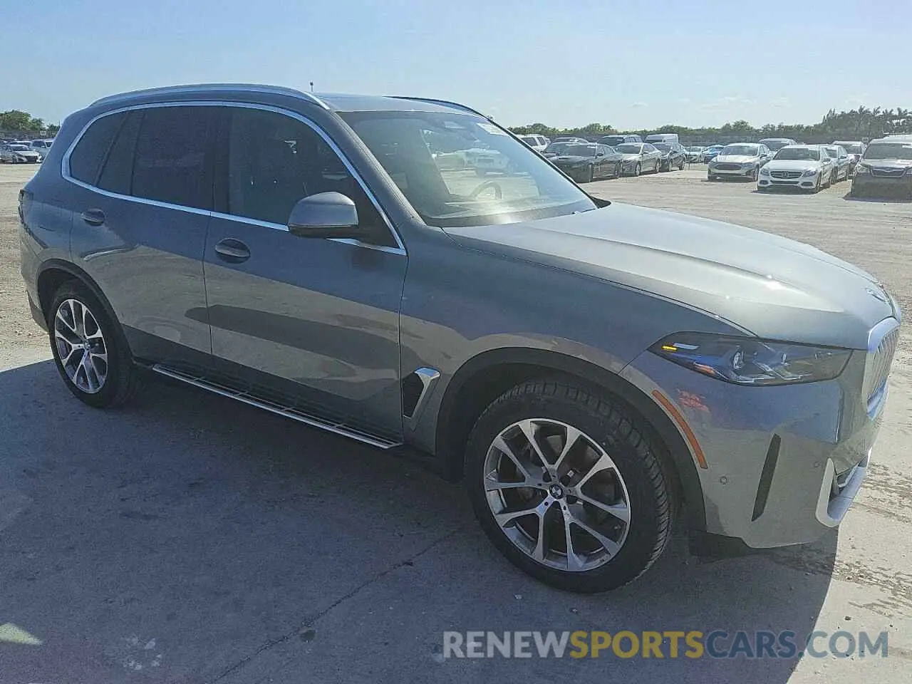 4 Фотография поврежденного автомобиля 5UX13EU05R9T35765 BMW X5 2024