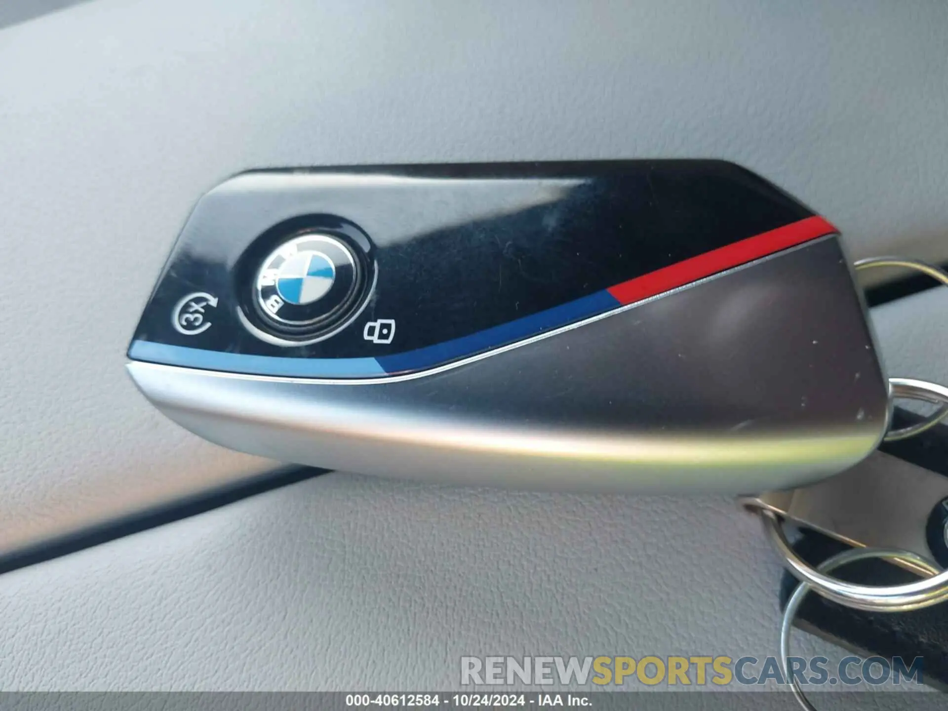 11 Photograph of a damaged car 5UX13EU06R9S56461 BMW X5 2024