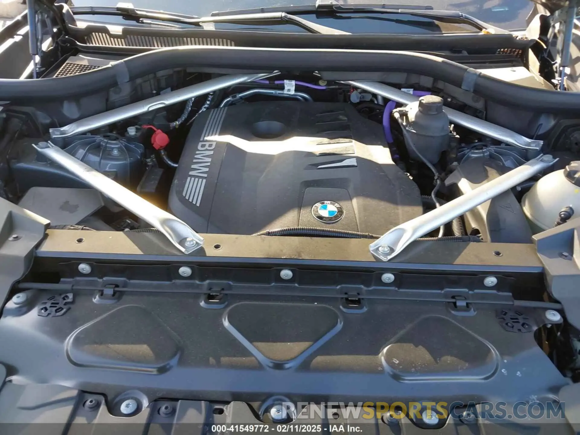 10 Фотография поврежденного автомобиля 5UX13EU06R9S86320 BMW X5 2024