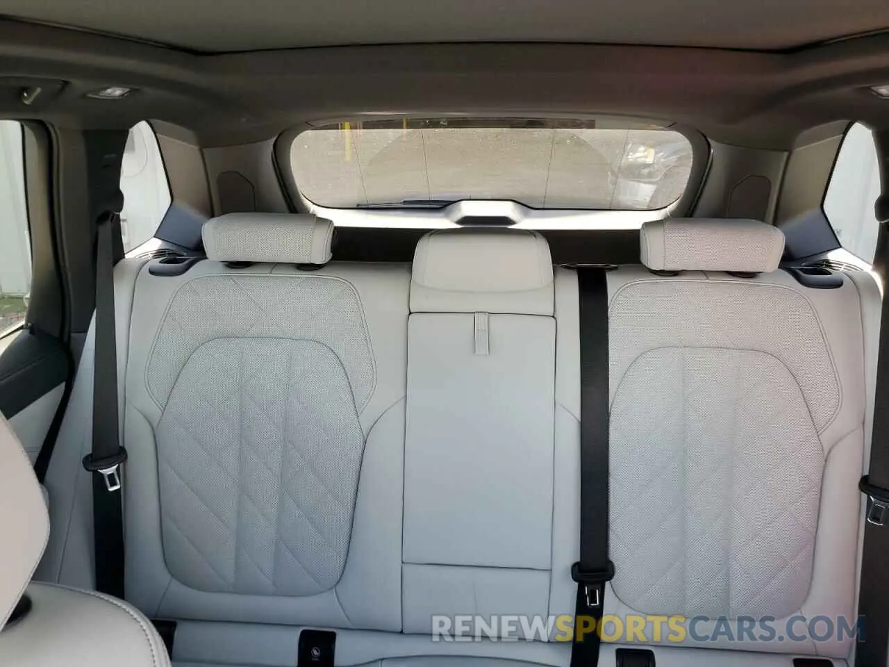 10 Фотография поврежденного автомобиля 5UX13EU06R9U96769 BMW X5 2024