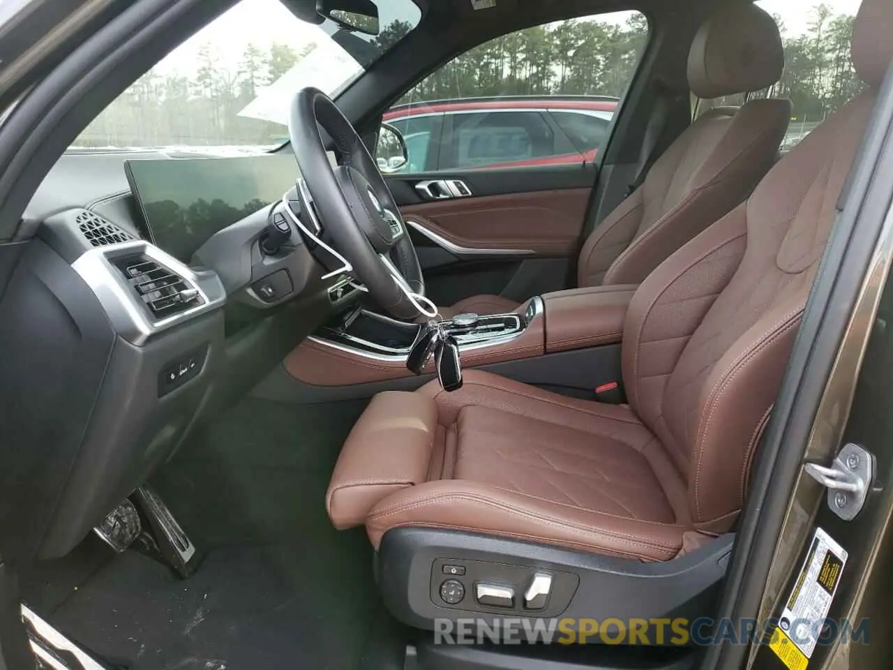 7 Photograph of a damaged car 5UX13EU07R9S48921 BMW X5 2024