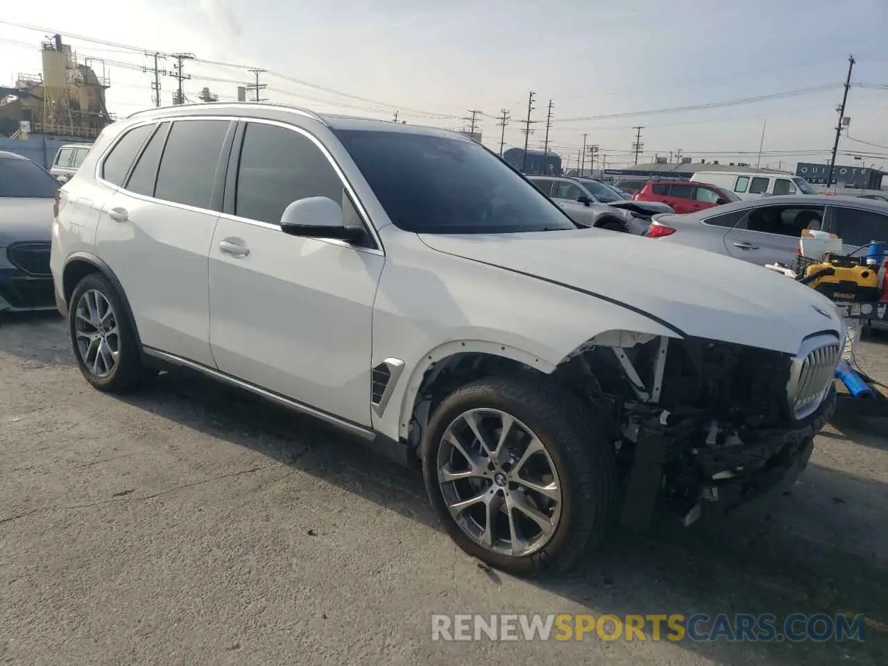 4 Photograph of a damaged car 5UX13EU07R9S70689 BMW X5 2024
