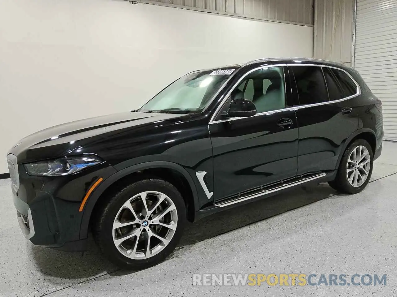 1 Фотография поврежденного автомобиля 5UX13EU07R9U96151 BMW X5 2024