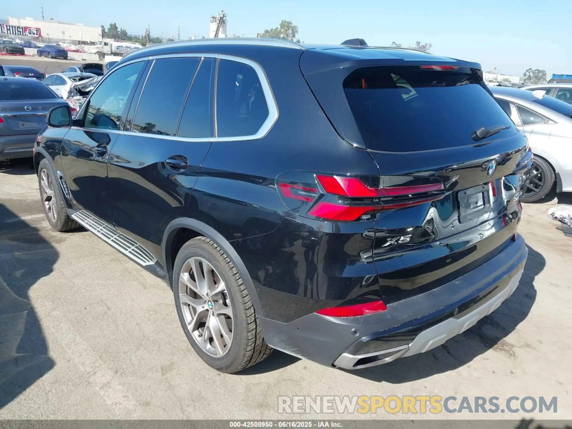 3 Photograph of a damaged car 5UX13EU07R9V84942 BMW X5 2024