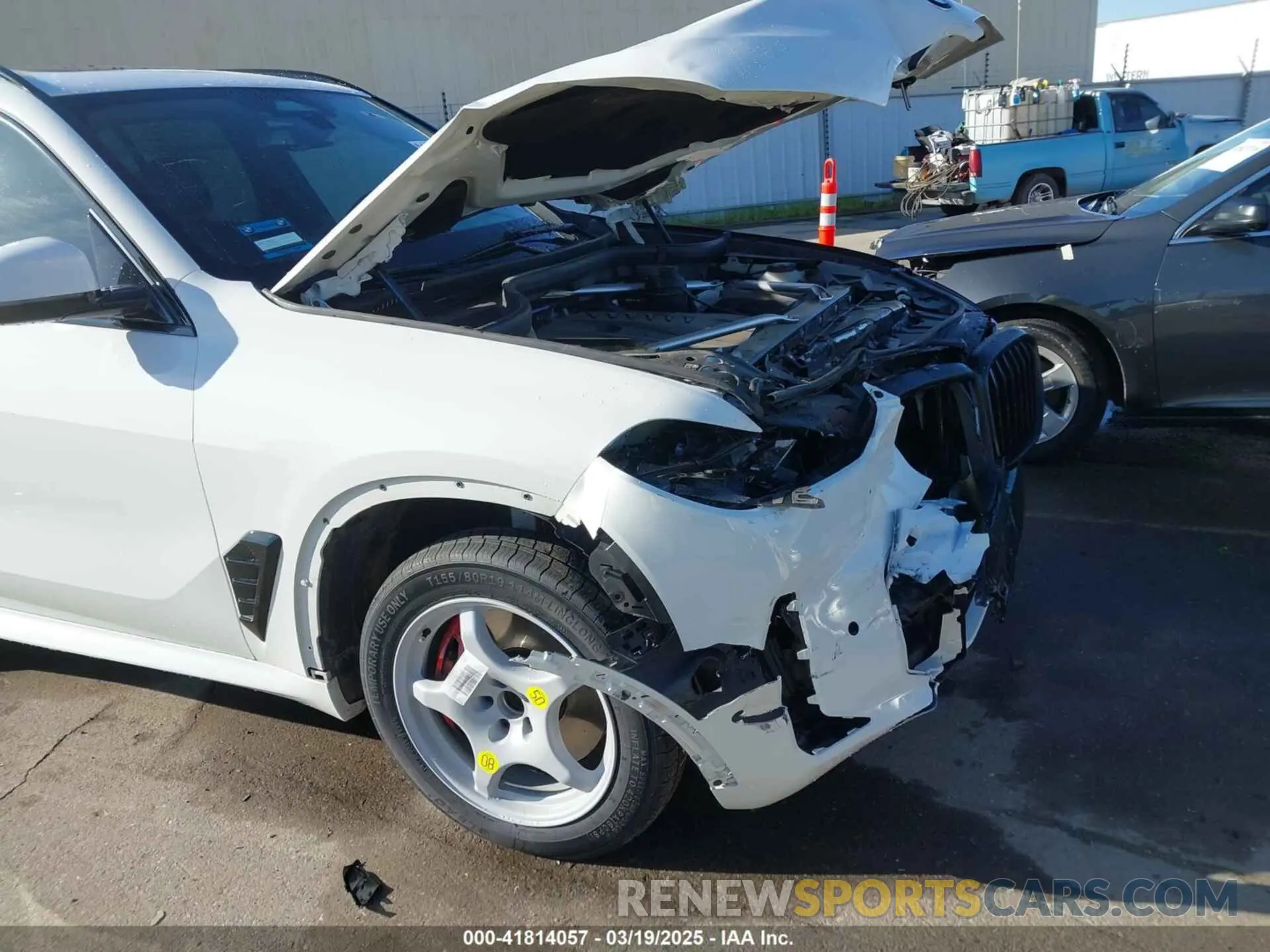 6 Фотография поврежденного автомобиля 5UX13EU08R9U51221 BMW X5 2024