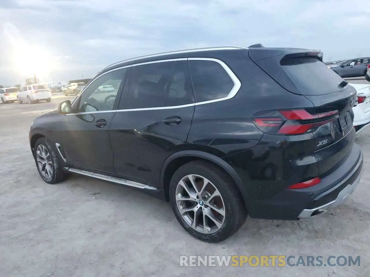 2 Photograph of a damaged car 5UX23EU00R9T91472 BMW X5 2024