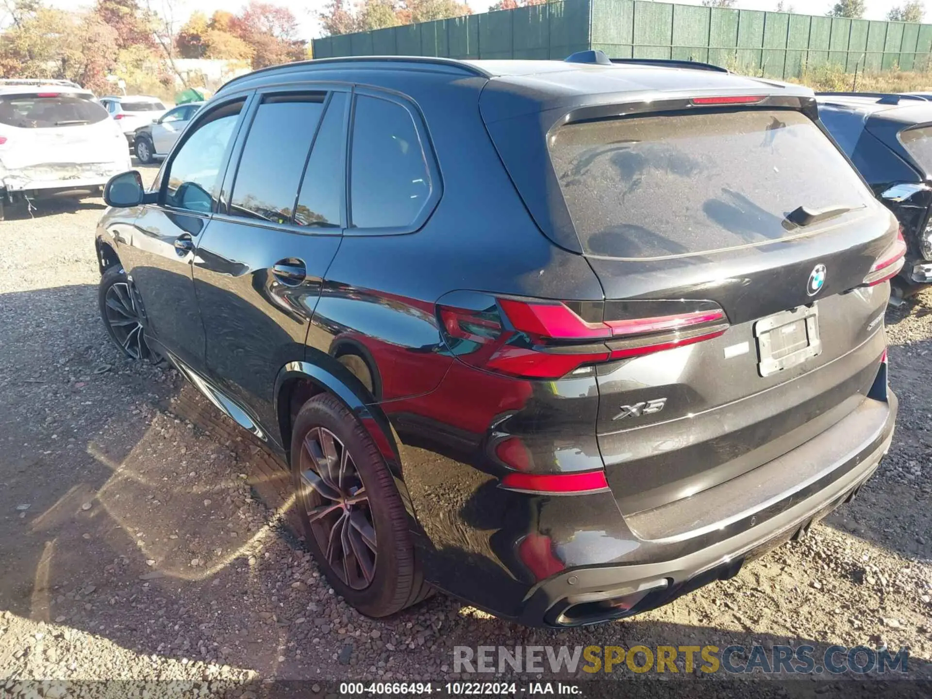 3 Photograph of a damaged car 5UX23EU02R9S90840 BMW X5 2024