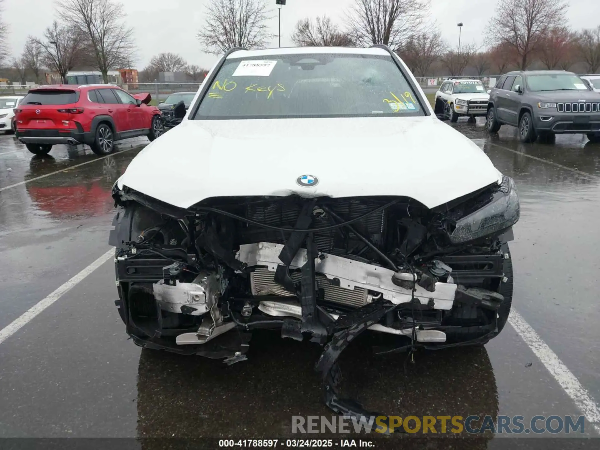 12 Фотография поврежденного автомобиля 5UX23EU04R9V15176 BMW X5 2024