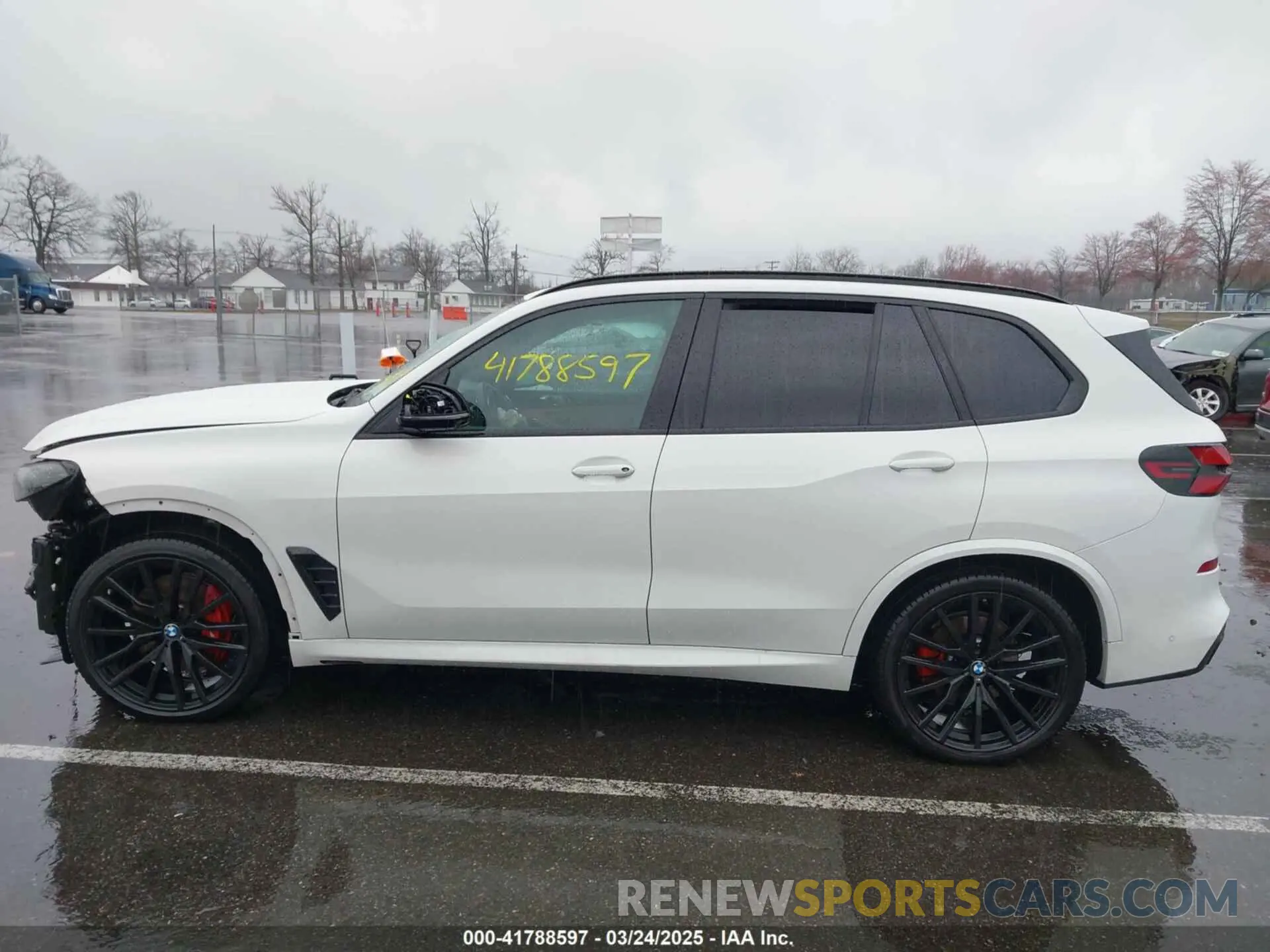 14 Фотография поврежденного автомобиля 5UX23EU04R9V15176 BMW X5 2024
