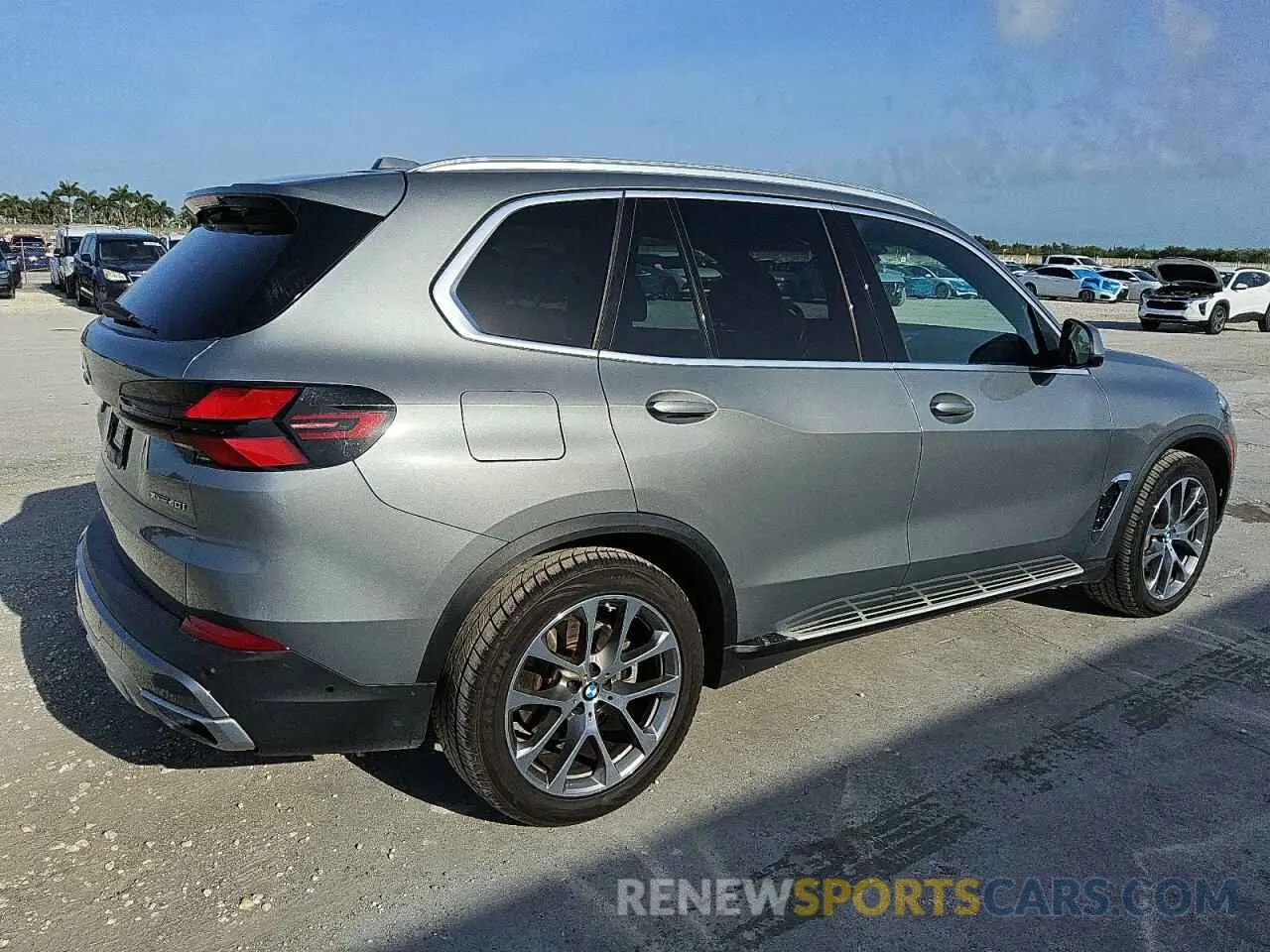 3 Photograph of a damaged car 5UX23EU05R9T53848 BMW X5 2024