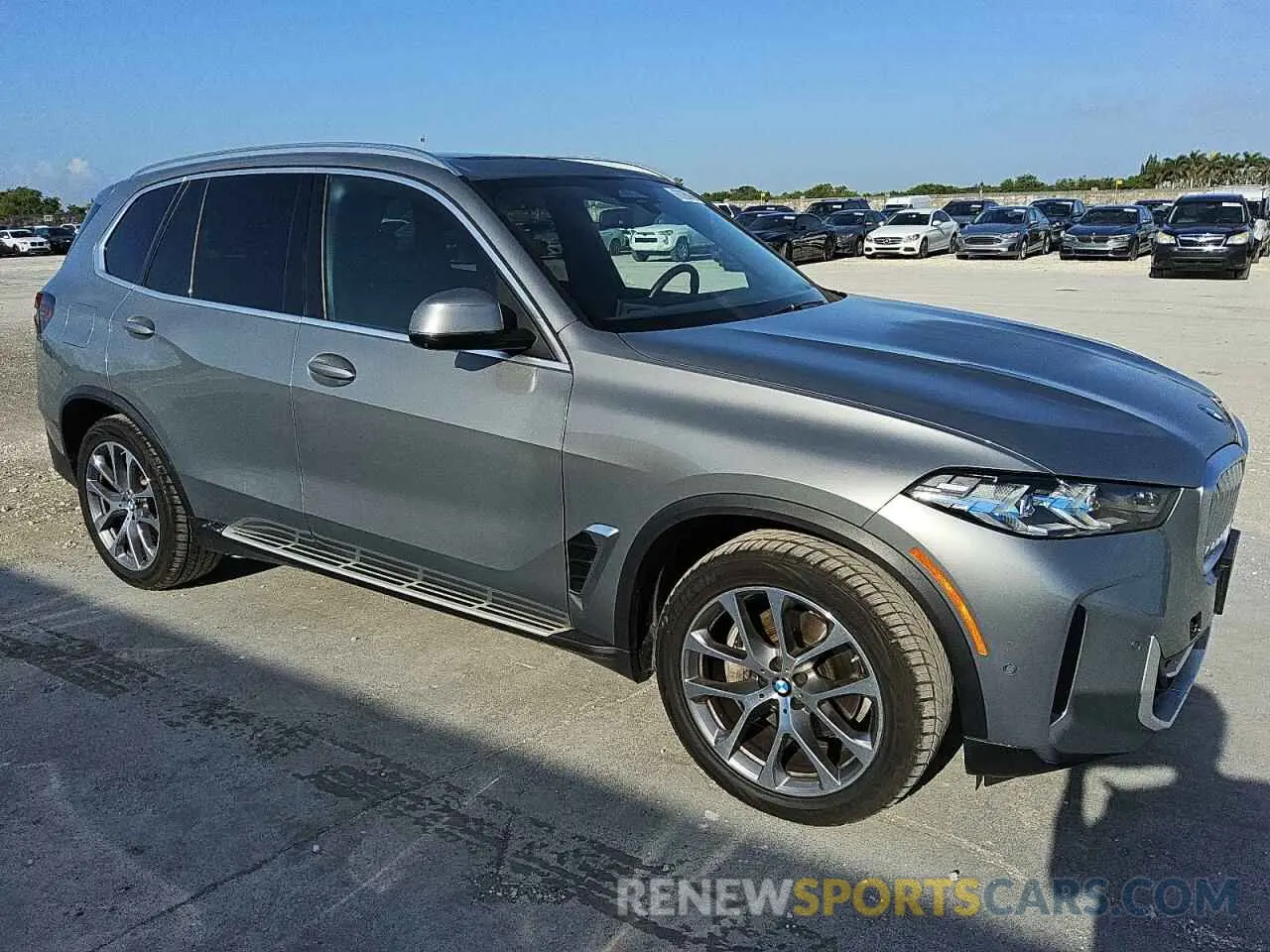 4 Photograph of a damaged car 5UX23EU05R9T53848 BMW X5 2024