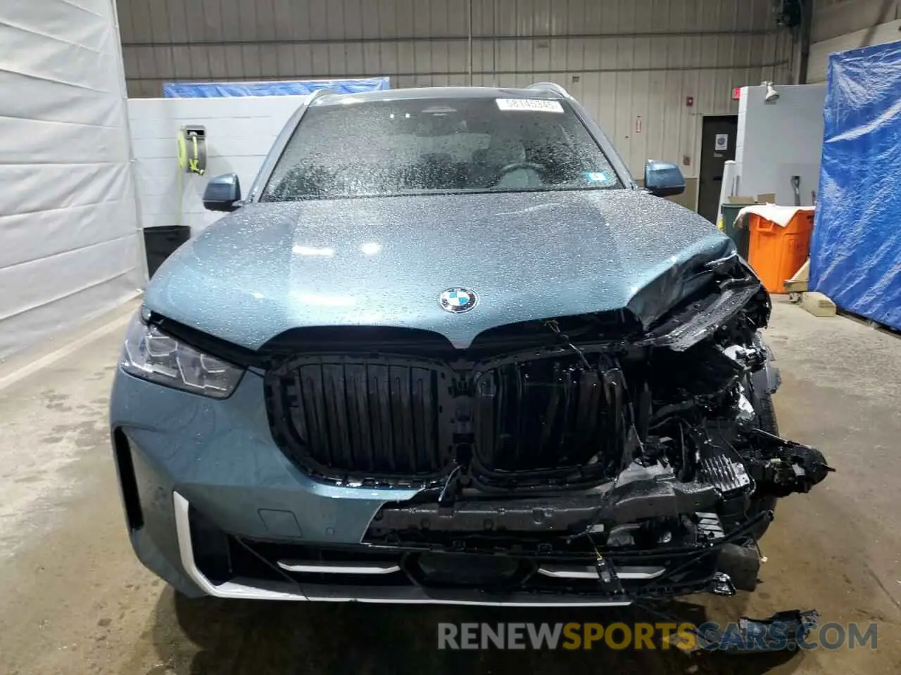 5 Photograph of a damaged car 5UX23EU06R9S35422 BMW X5 2024