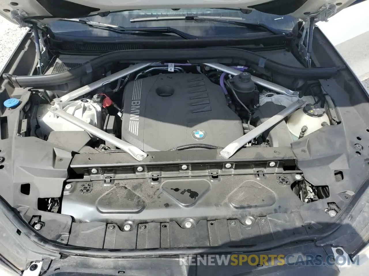 12 Фотография поврежденного автомобиля 5UX23EU06R9T18316 BMW X5 2024
