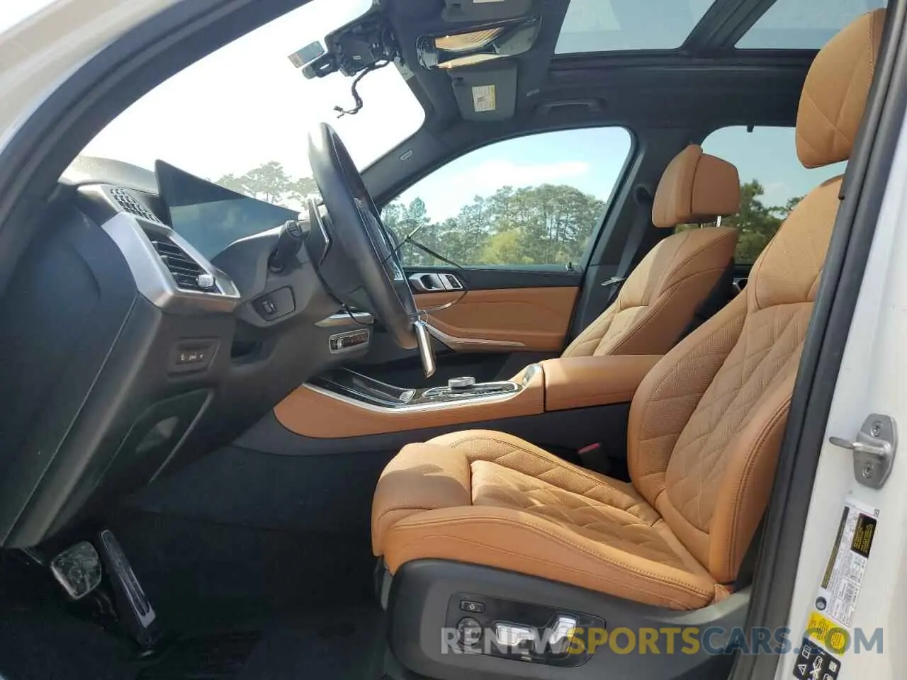 7 Фотография поврежденного автомобиля 5UX23EU06R9T18316 BMW X5 2024
