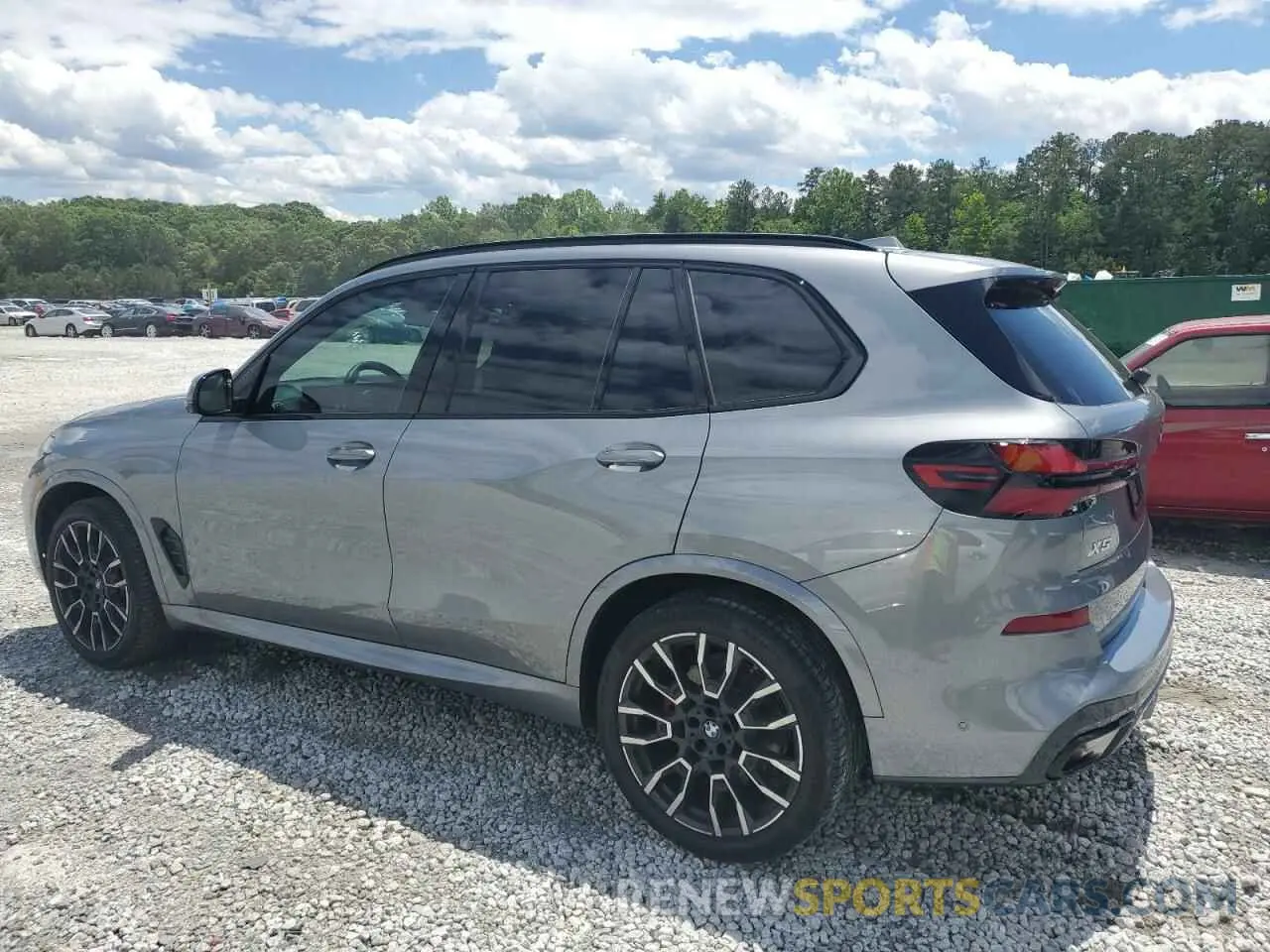 2 Photograph of a damaged car 5UX23EU06R9V37342 BMW X5 2024