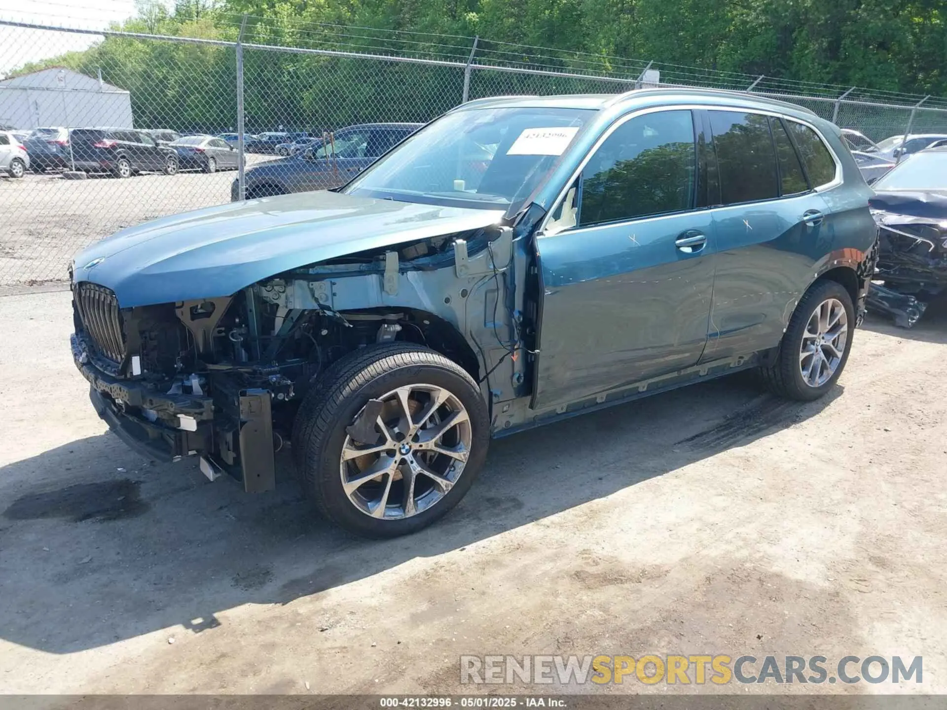 2 Photograph of a damaged car 5UX23EU06R9V50592 BMW X5 2024