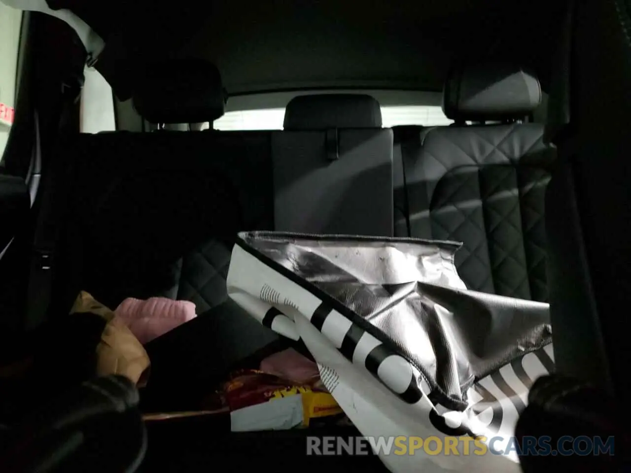 10 Photograph of a damaged car 5UX23EU08R9V74411 BMW X5 2024