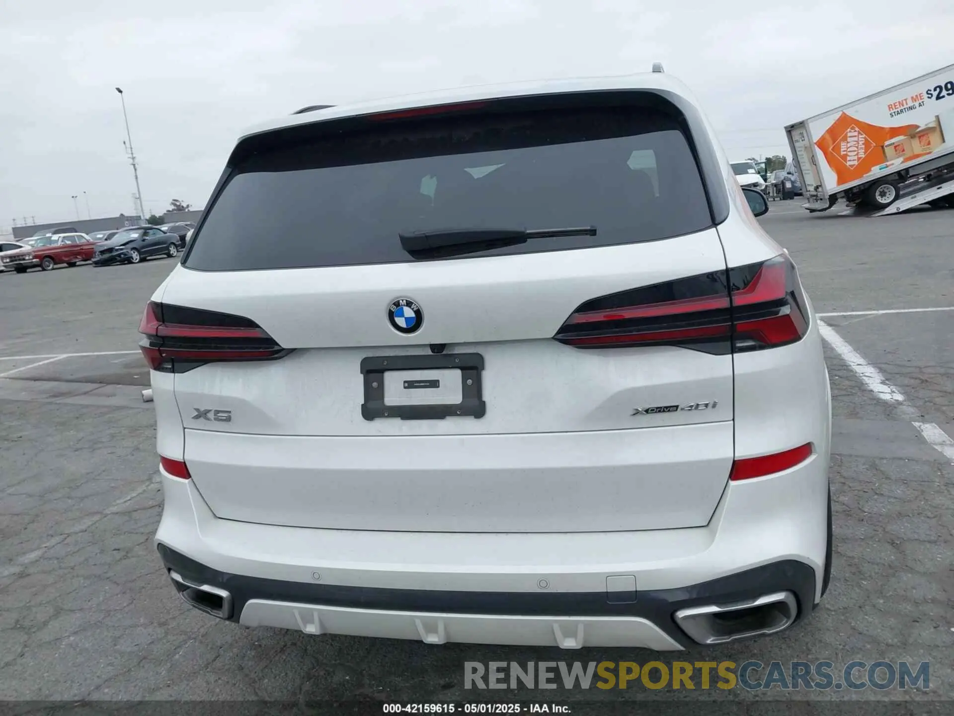 16 Photograph of a damaged car 5UX23EU08R9V75722 BMW X5 2024