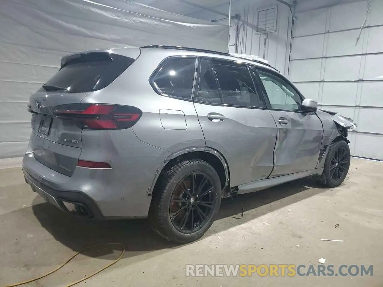3 Фотография поврежденного автомобиля 5UX23EU09R9S70164 BMW X5 2024